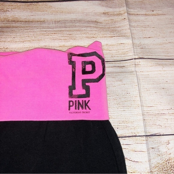 PINK By Victoria Secret Black and Pink Wide Leg Yoga Capris Size XS - Picture 3 of 5
